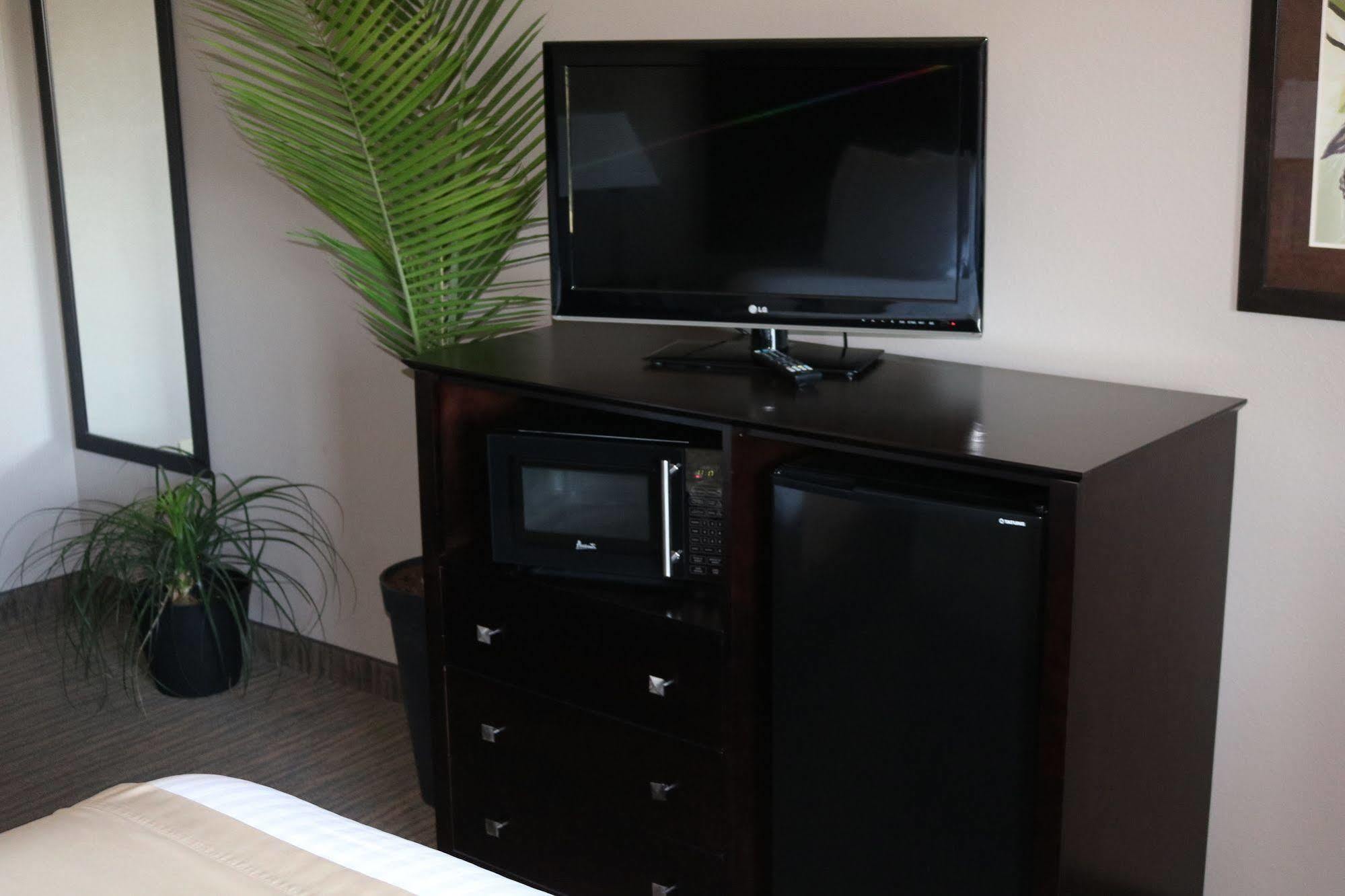 Qube Hotel - Polk City Zewnętrze zdjęcie